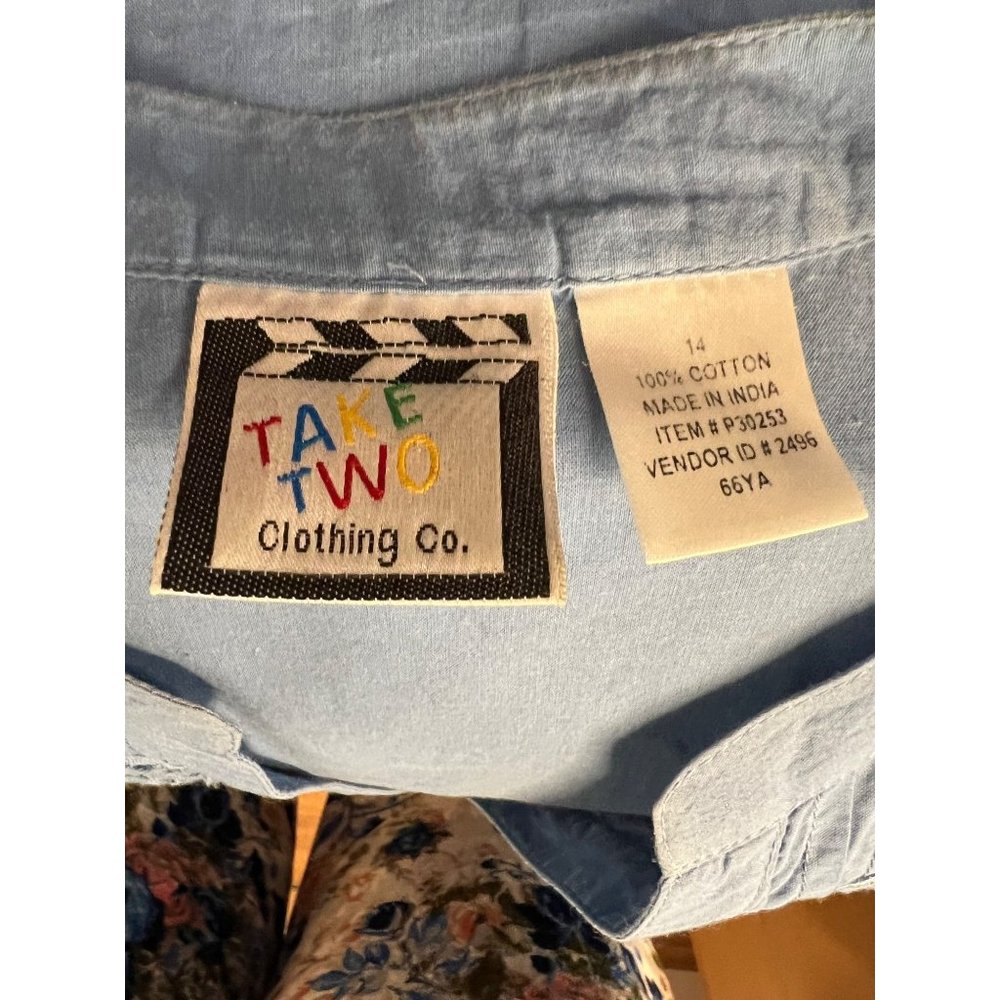 Take two clothing company blouse 14 blue short sleeve V-neck cotton button up - Picture 16 of 16